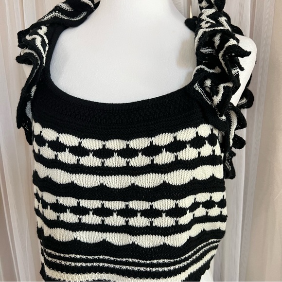 Crop top - Picture 2 of 5